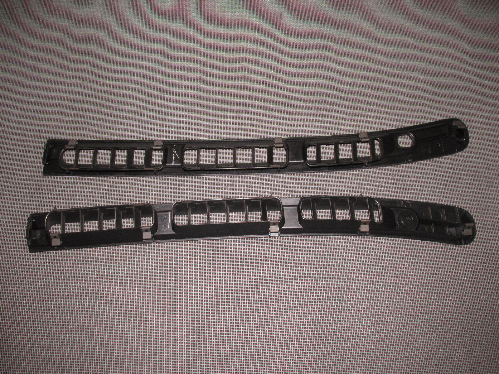 90 91 92 93 94 95 96 Nissan 300zx OEM Dash Cowl Vent - Set