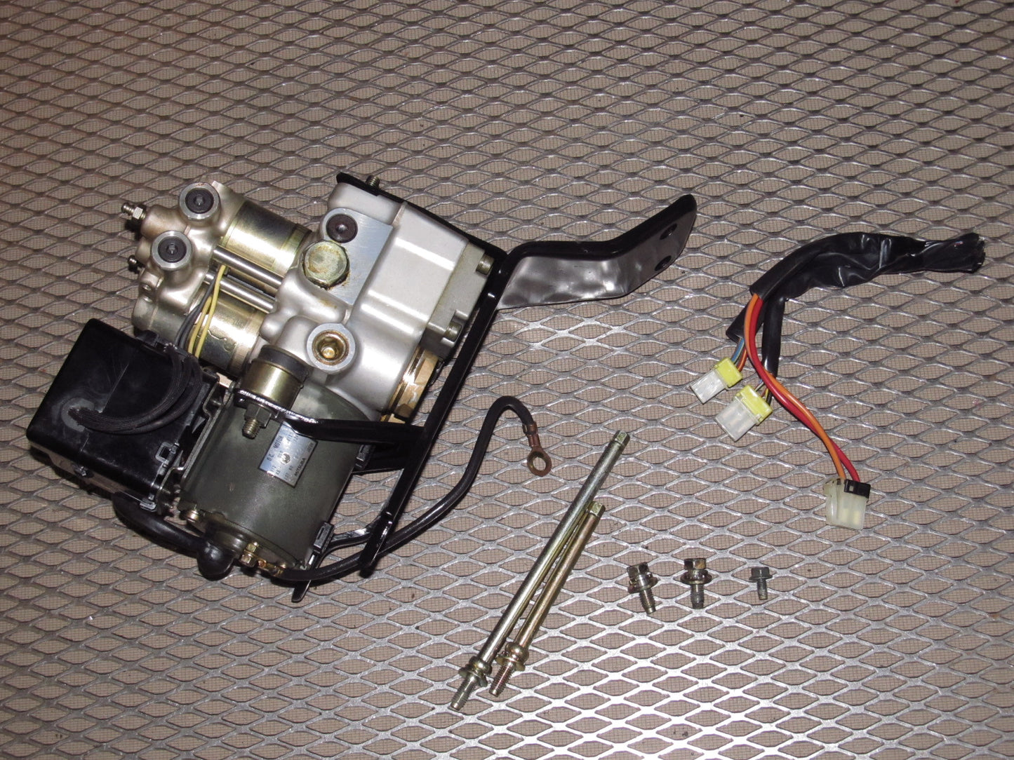90-96 Nissan 300zx OEM ABS Motor Actuator - 47600-30P01