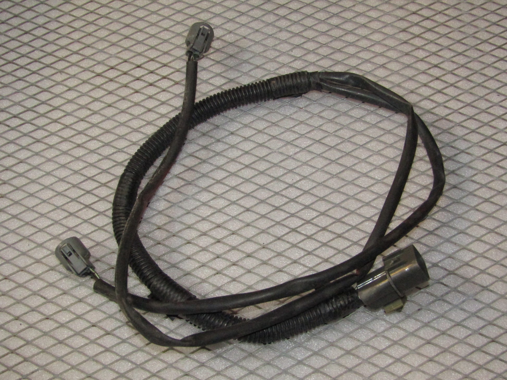 94 95 96 Mitsubishi 3000GT OEM Rear License Plate Light Lamp Wiring Harness