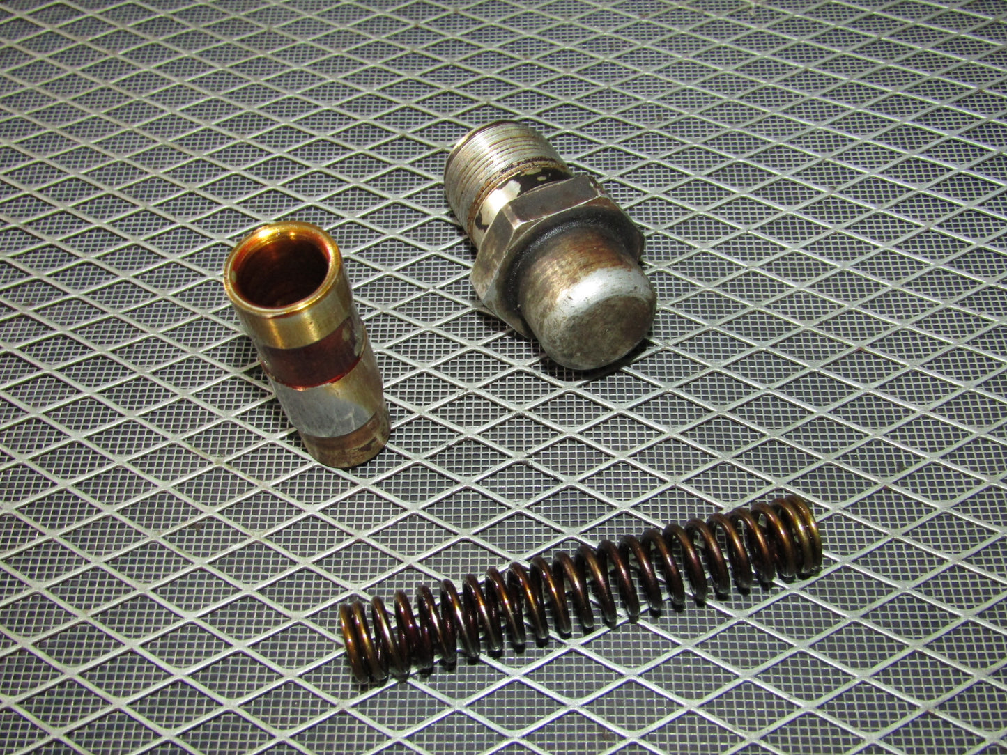 92 93 94 95 BMW 325 OEM Engine Cylinder Head Oil Plug