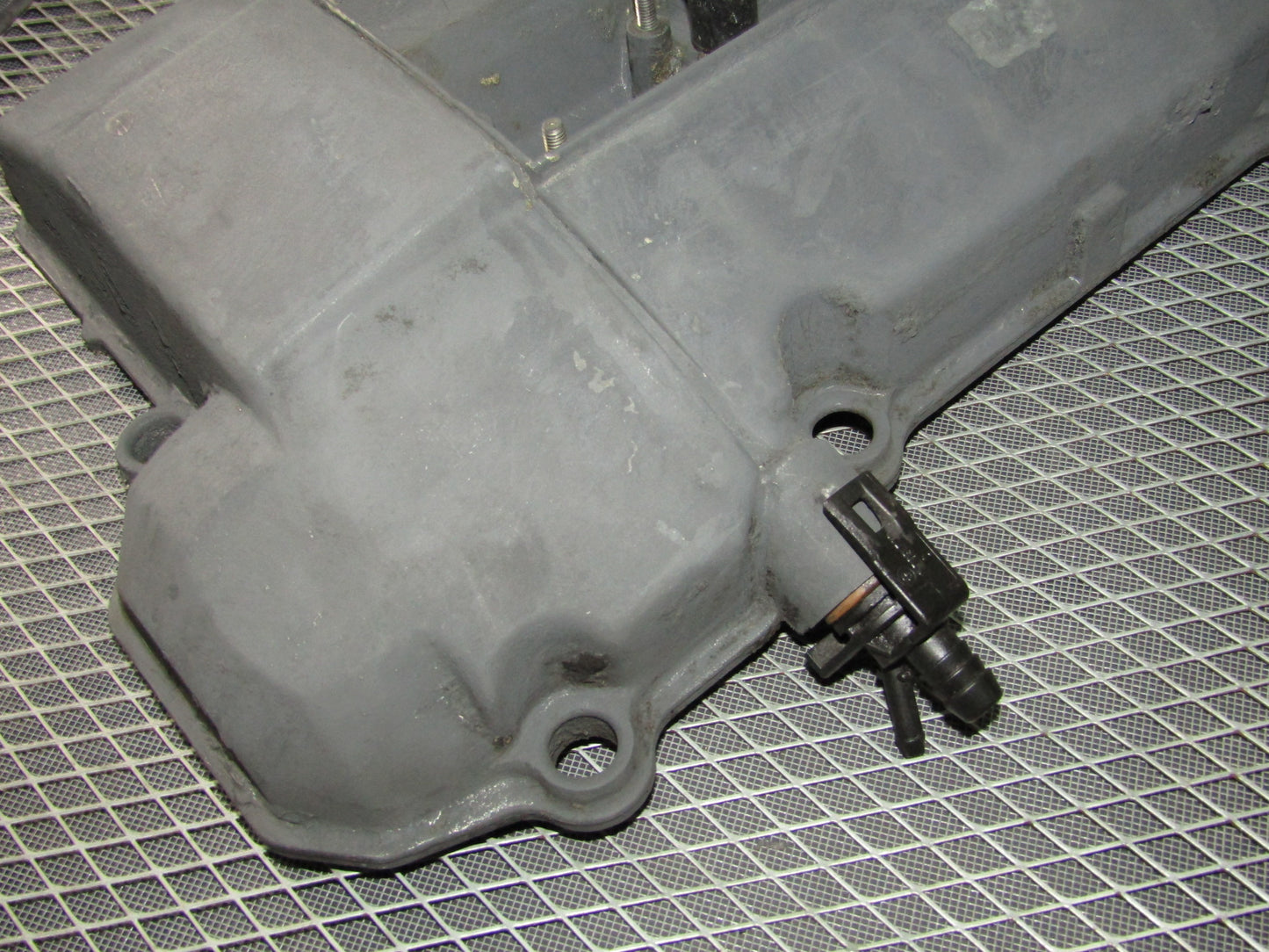 92 93 94 95 BMW 325 OEM Engine PCV Valve