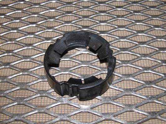 99 00 01 02 03 04 Ford Mustang OEM Headlight Bulb Socket Lock