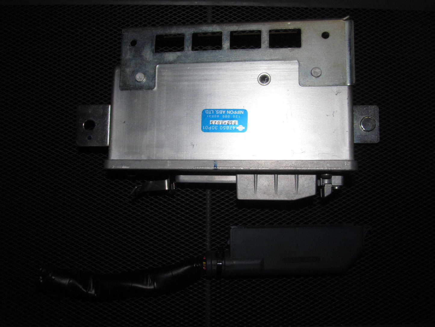 90-96 Nissan 300zx OEM ABS Control Unit Computer 47850-30P01
