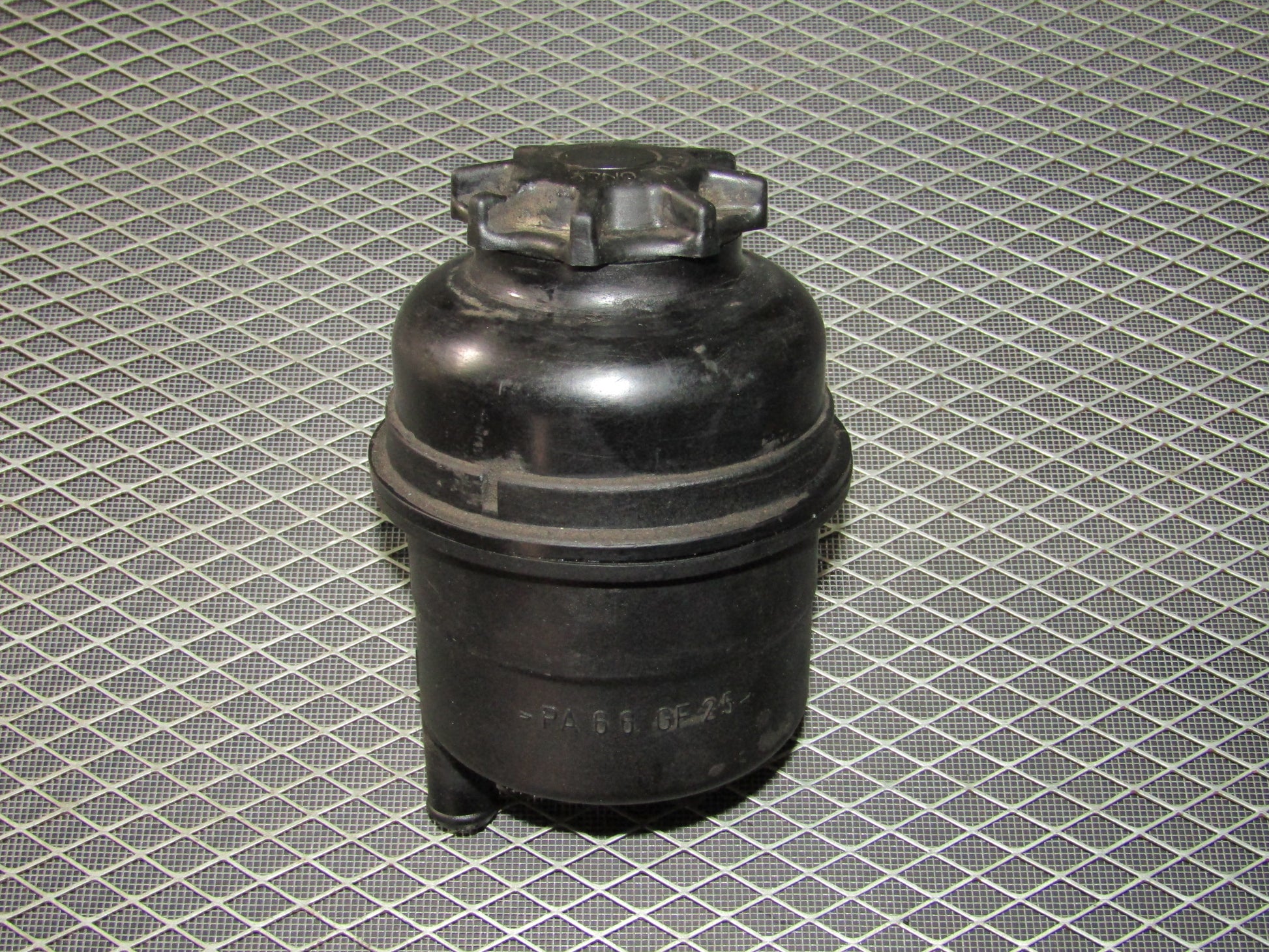 92 93 94 95 BMW 325 OEM Power Steering Fluid Reservoir