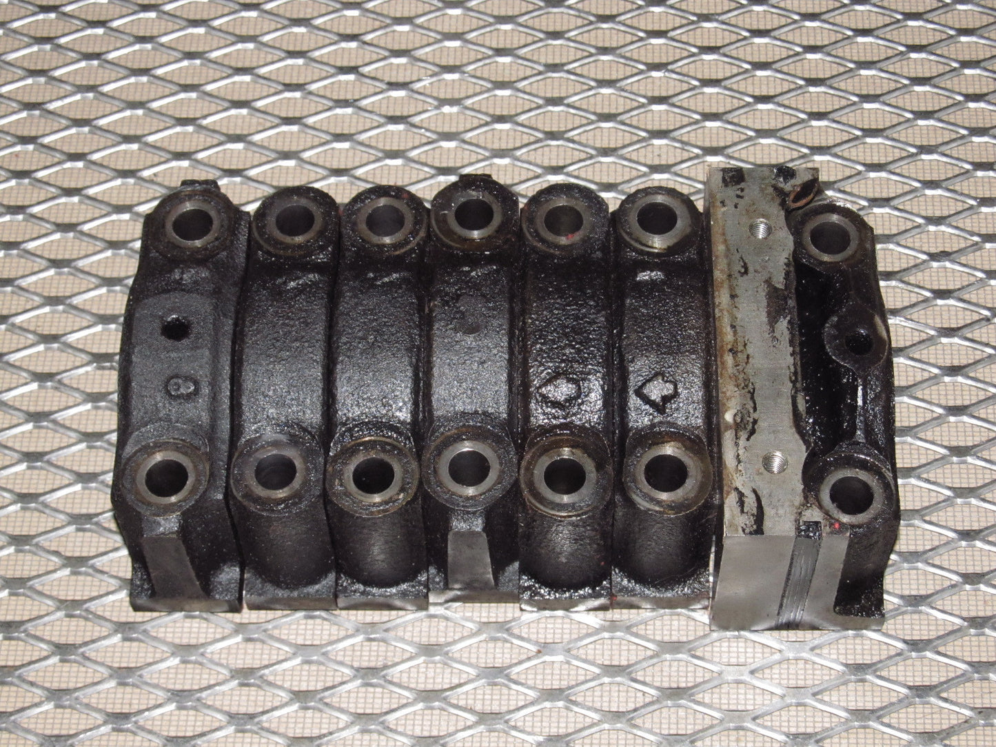 72 73 Datsun 240z OEM Crankshaft Main Cap Bearing Set