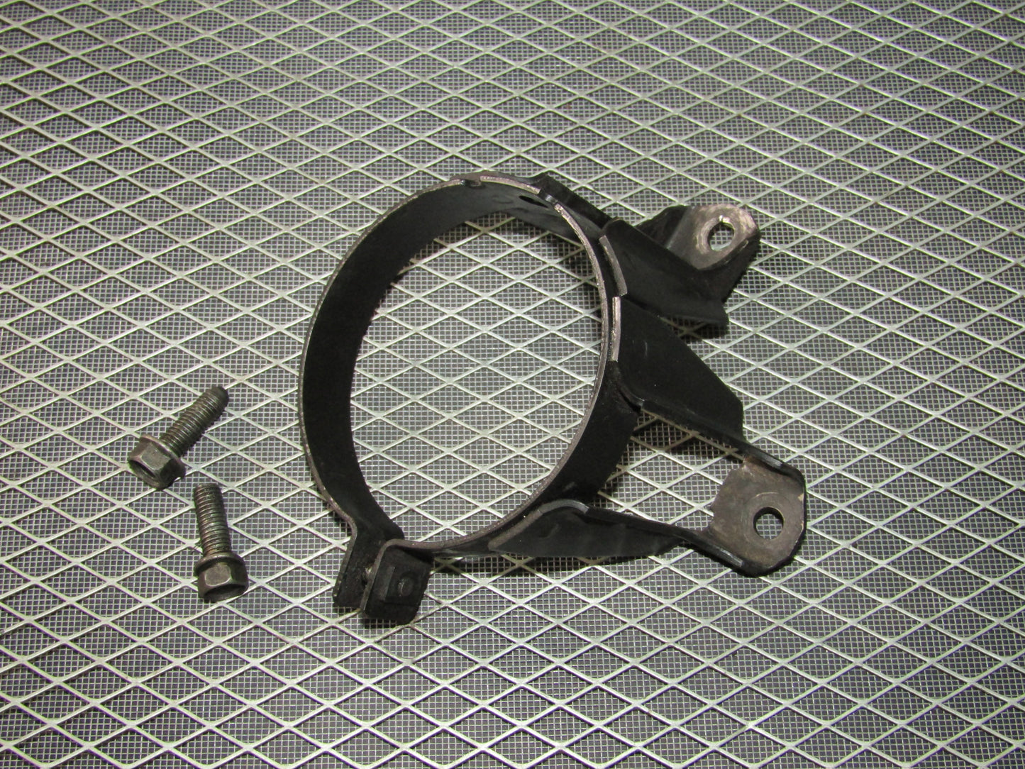 92 93 94 95 BMW 325 OEM Power Steering Fluid Reservoir Holder Bracket