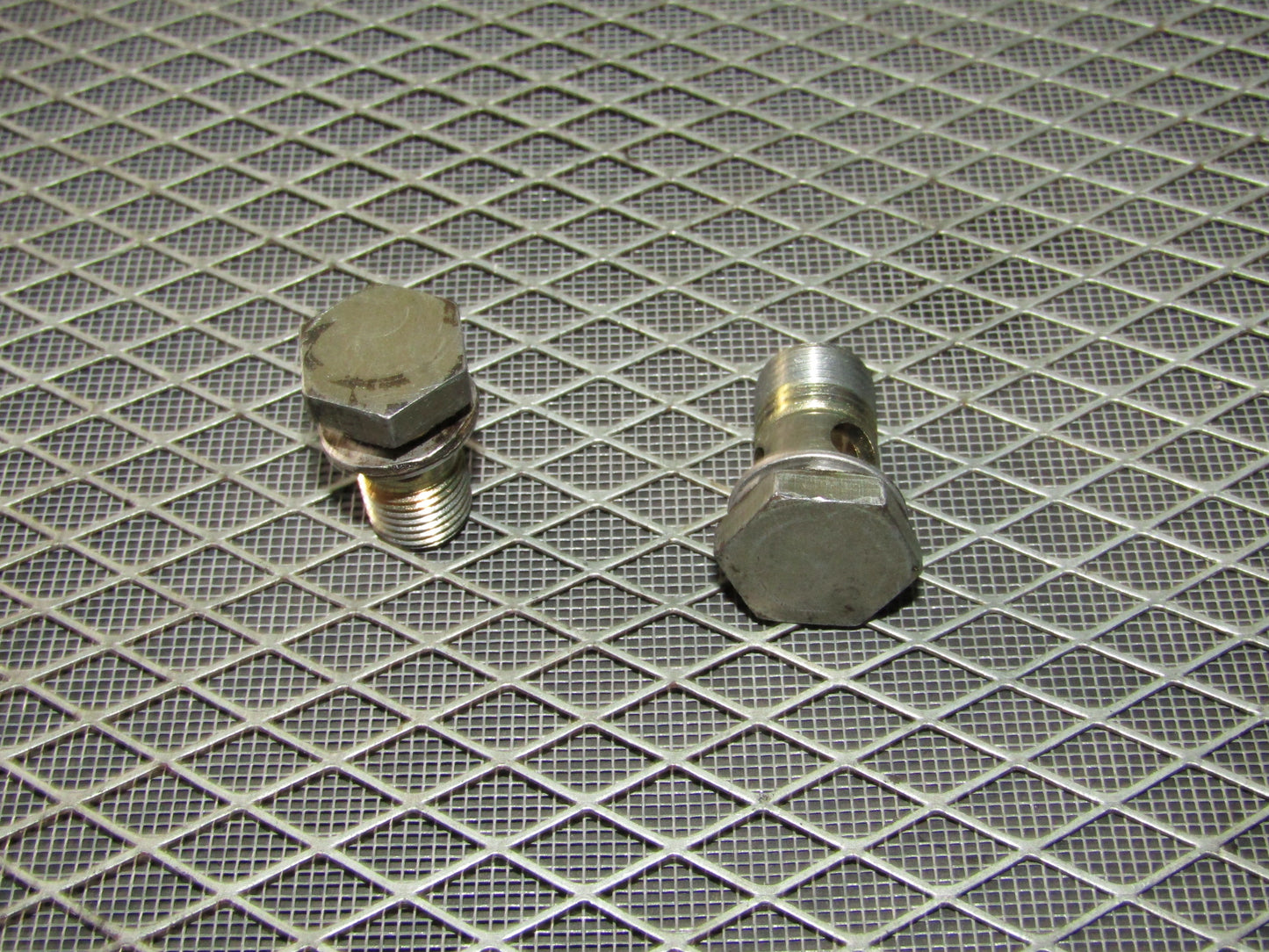 92 93 94 95 BMW 325 OEM Power Steering Hose Banjo Bolts