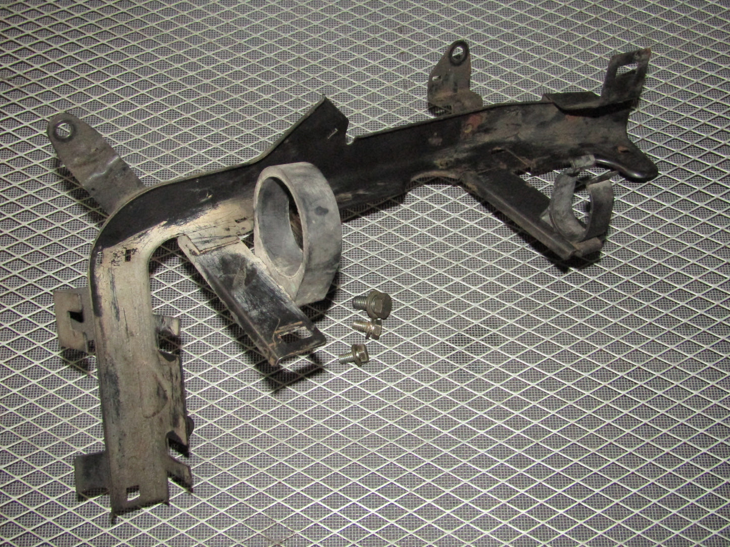 92 93 94 95 BMW 325 OEM Engine Wiring Harness Holder Bracket