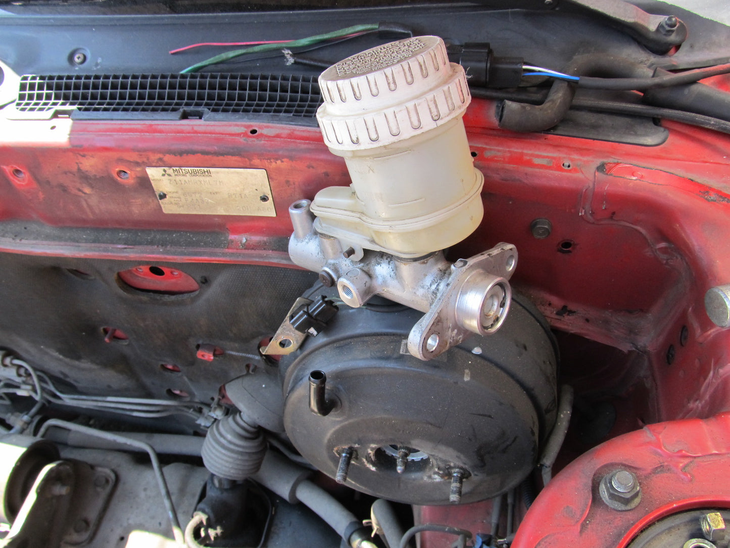 94 95 96 97 Mitsubishi 3000GT OEM Master Brake Cylinder