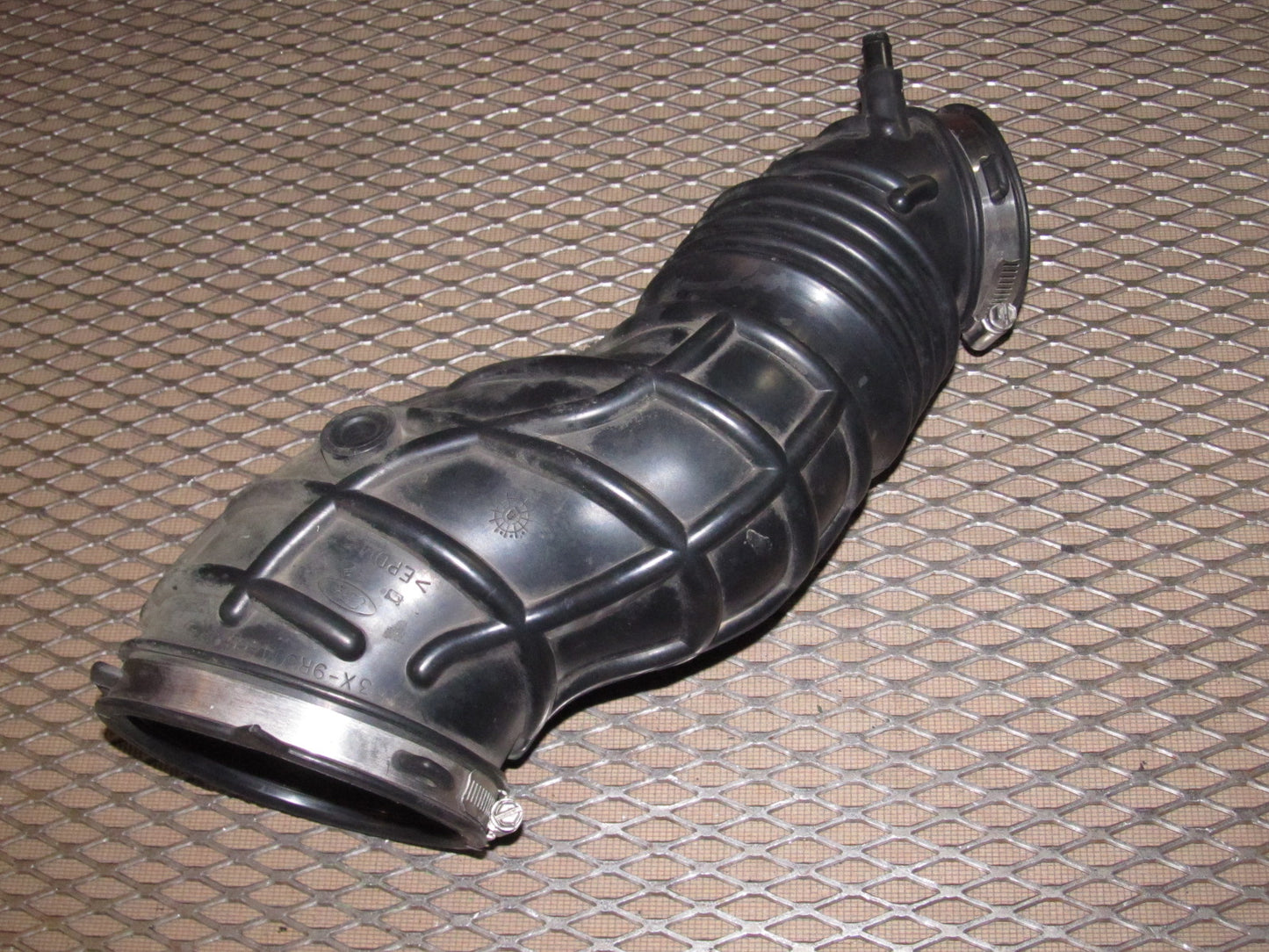 99-00 Ford Mustang 3.8L V6 OEM Intake Intake Air Hose Duct