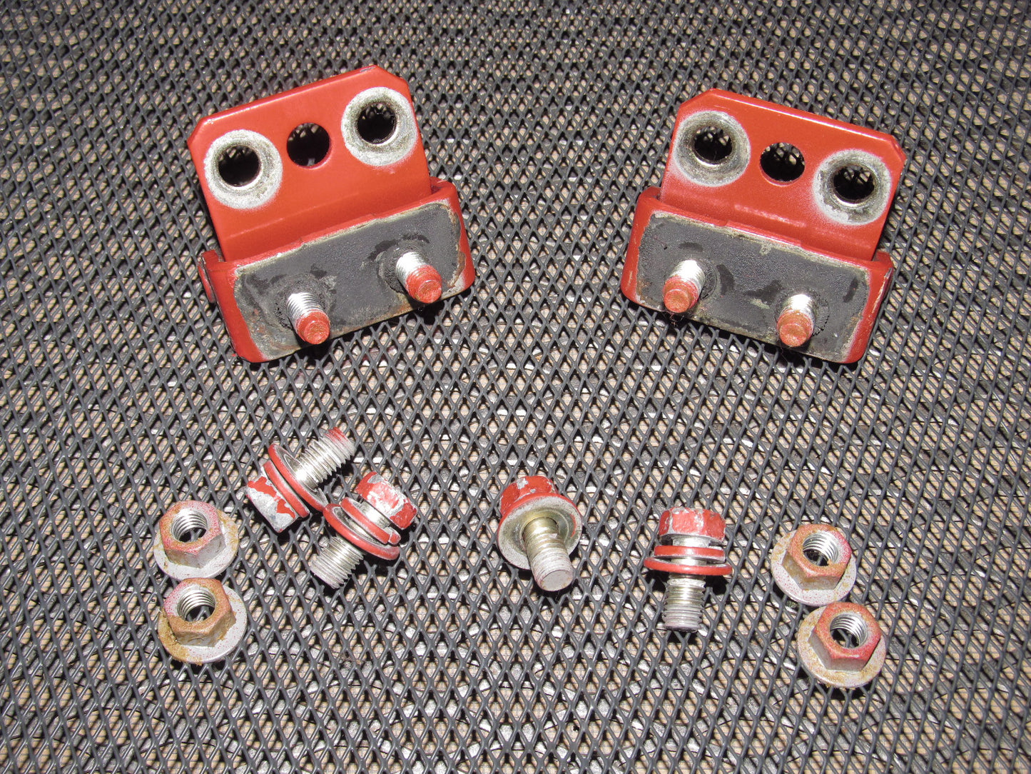 94 95 96 97 Mitsubishi 3000GT OEM Trunk Hatch Hinges