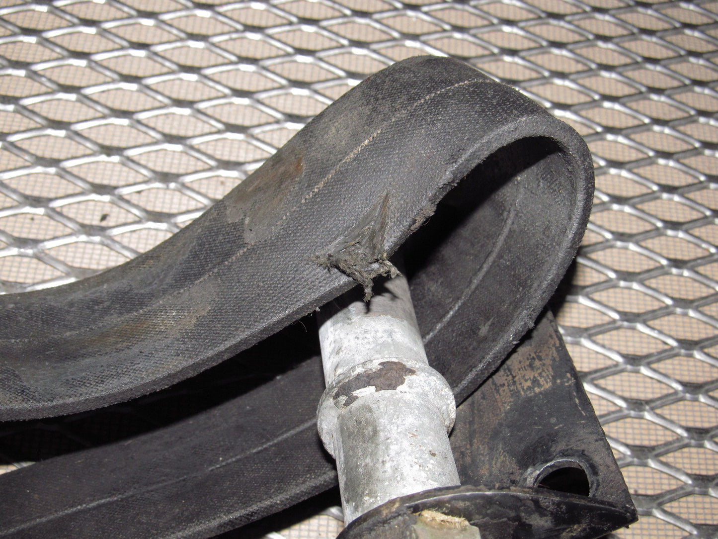 72 73 Datsun 240z OEM Differential Upper Mount Stopper