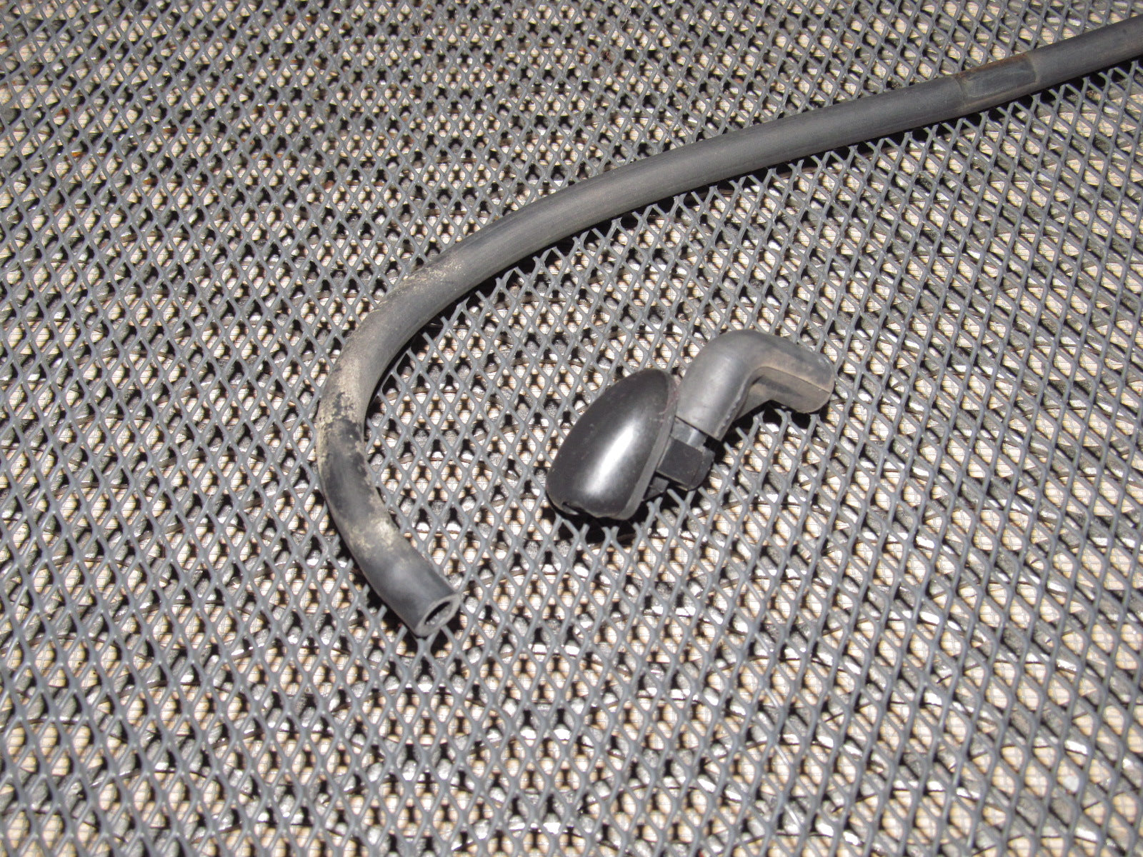 94 95 96 97 Mitsubishi 3000GT OEM Rear Wiper Nozzle