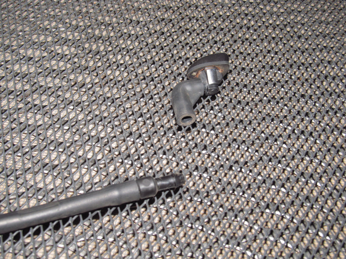 94 95 96 97 Mitsubishi 3000GT OEM Rear Wiper Nozzle