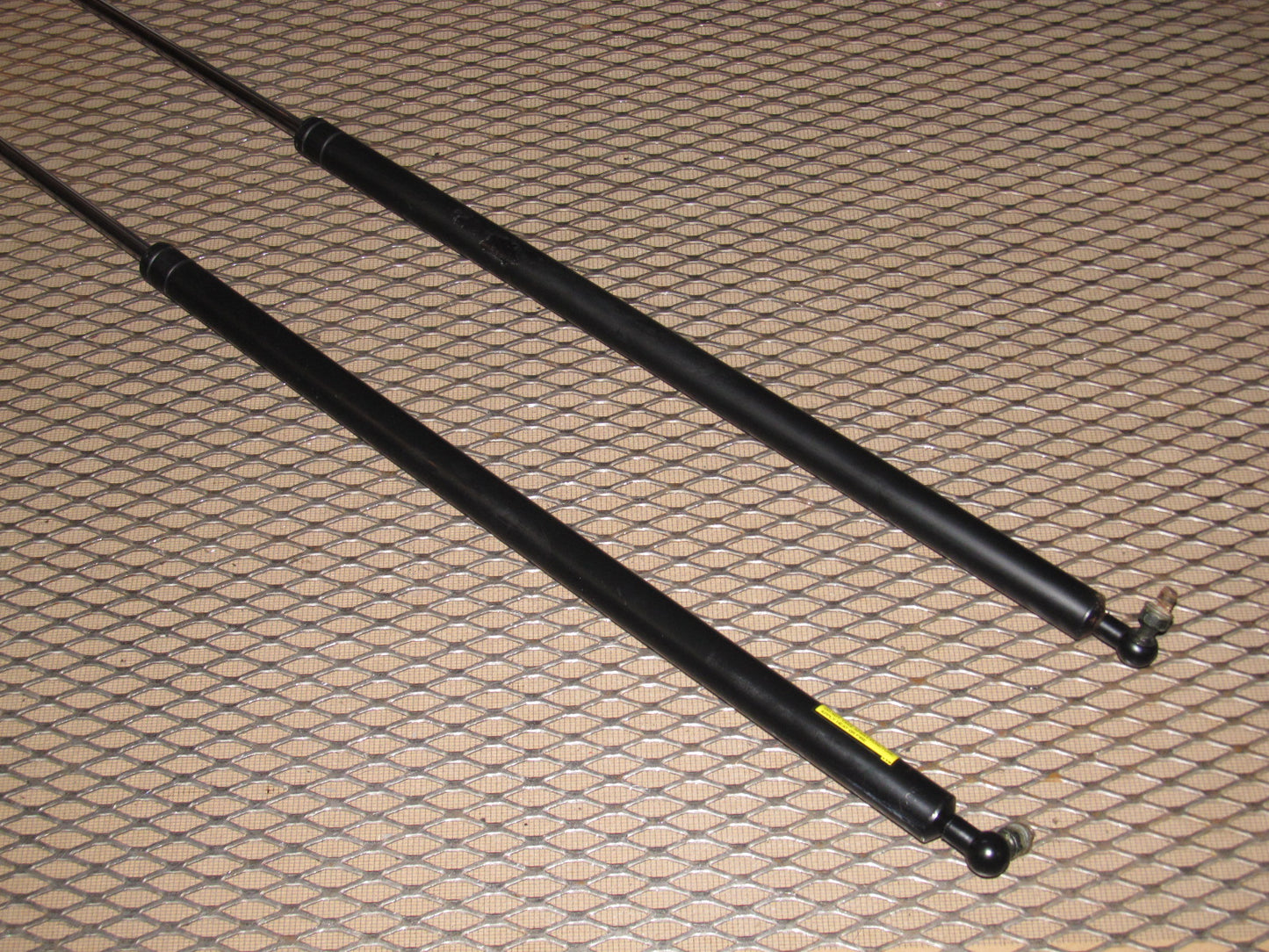 94 95 96 97 Mitsubishi 3000GT OEM Rear Hatch Trunk Shock
