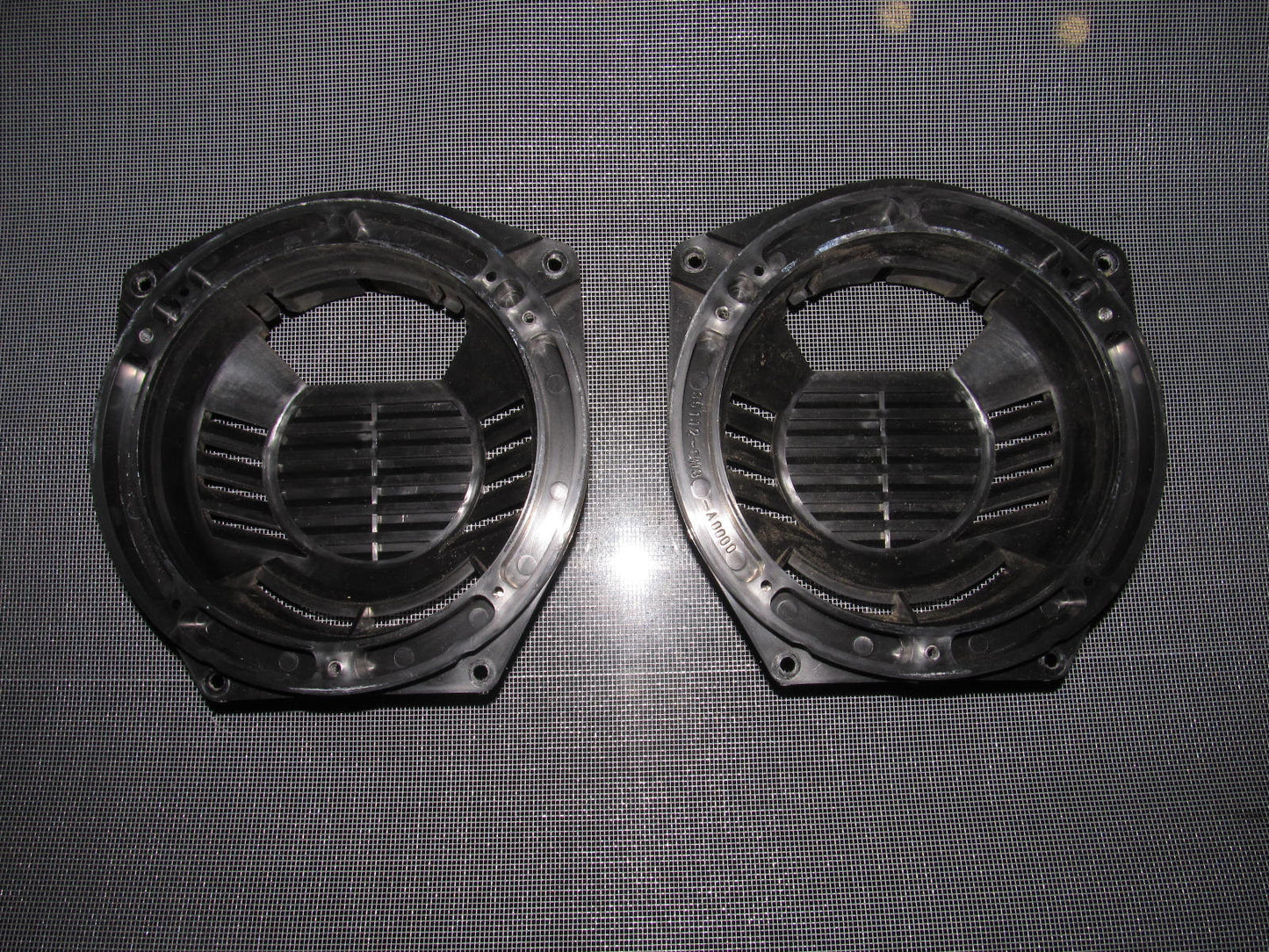 94-01 Acura Integra OEM Speaker Housing Mounting Bracket - Front Set