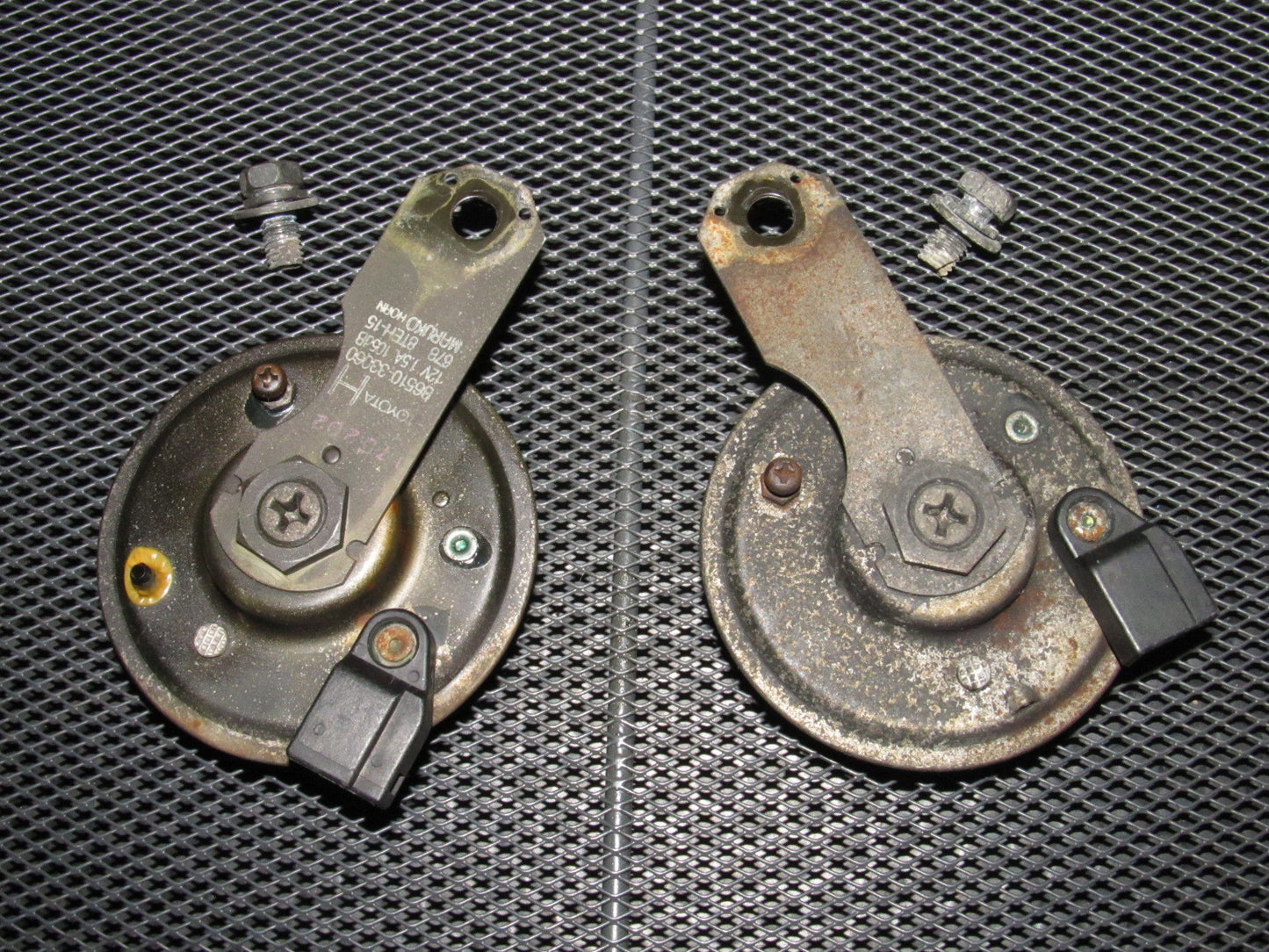 94 95 96 97 98 99 Toyota Celica OEM Engine Horn Set