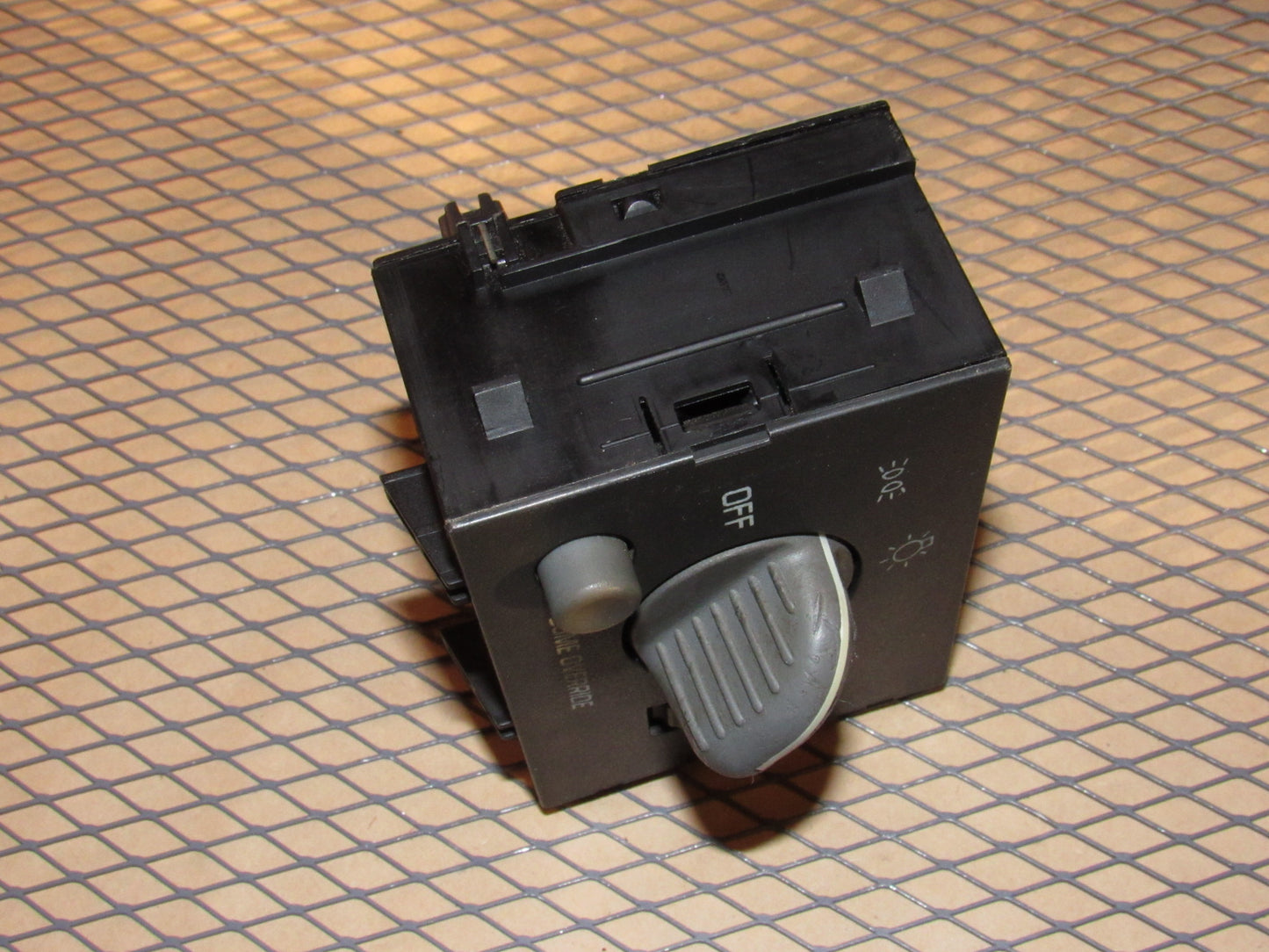 95 96 97 98 99 Chevrolet Suburban OEM Headlight & Dash Light illumination Dimmer Switch