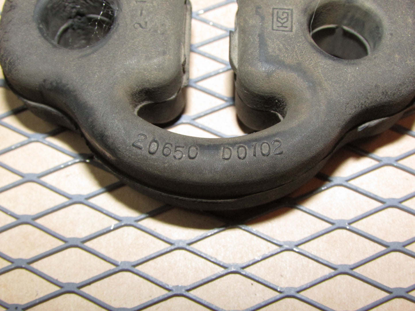 79 80 81 82 83 Datsun 280zx OEM Exhaust Muffler Rubber Hanger