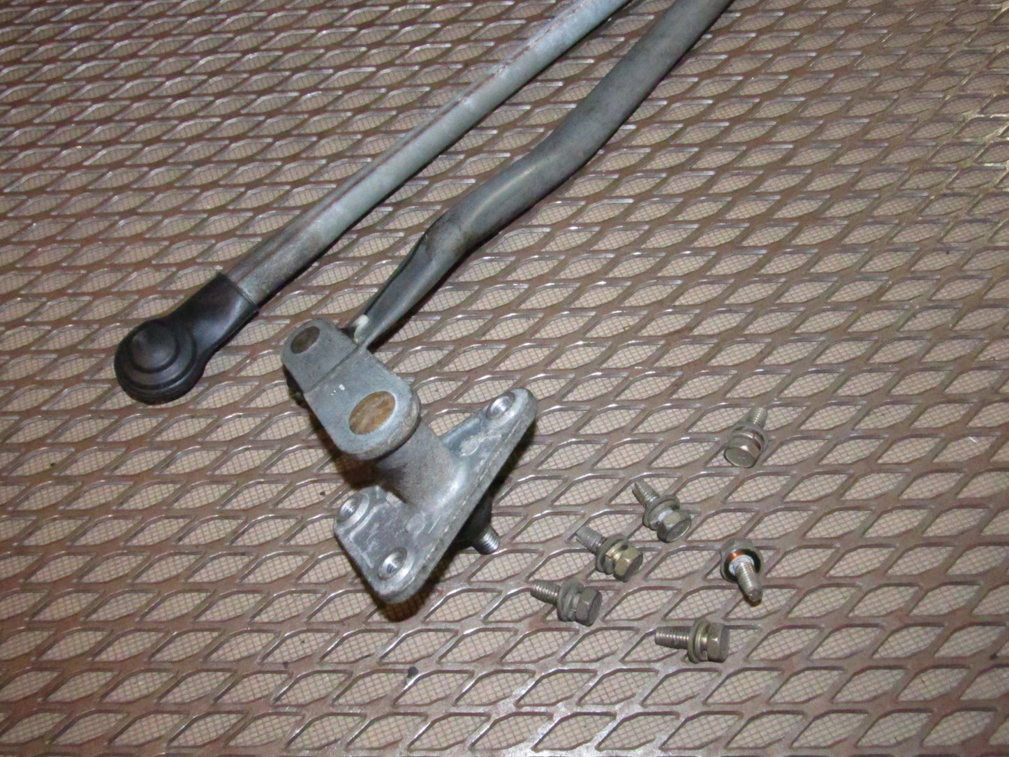94 95 96 97 Mitsubishi 3000GT OEM Front Wiper Linkage