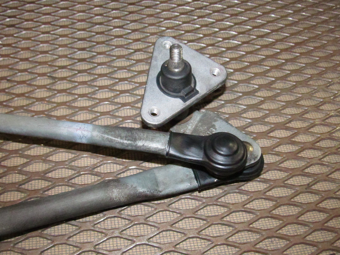 94 95 96 97 Mitsubishi 3000GT OEM Front Wiper Linkage