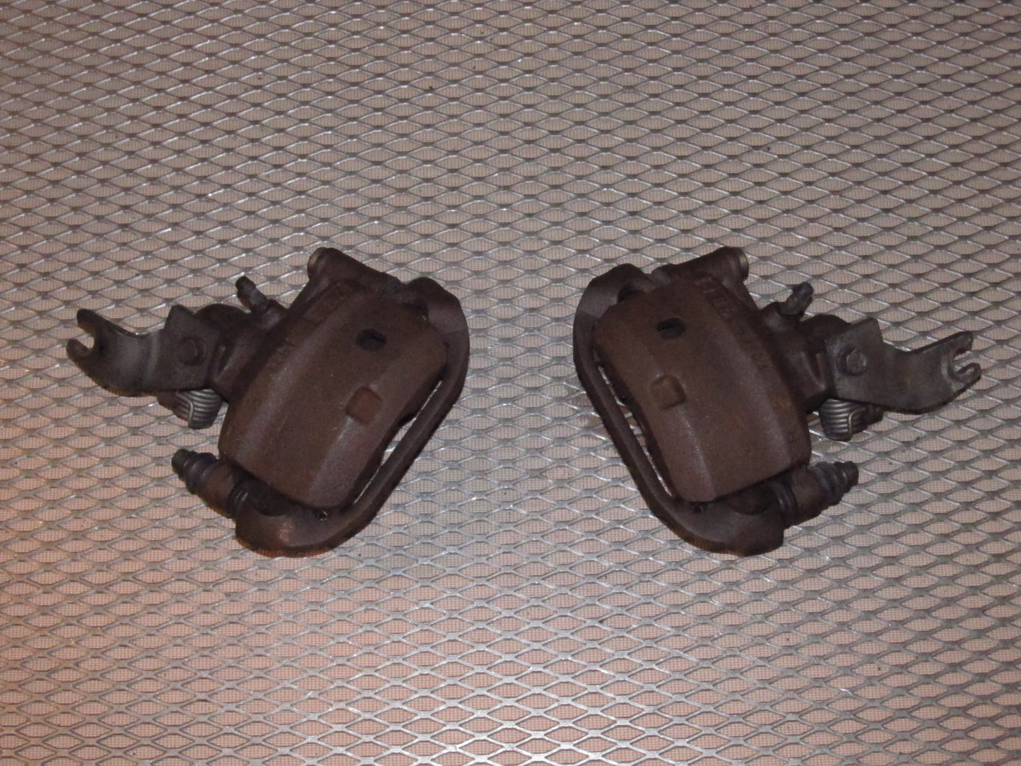 87 88 89 Toyota MR2 OEM Rear Brake Caliper - Set