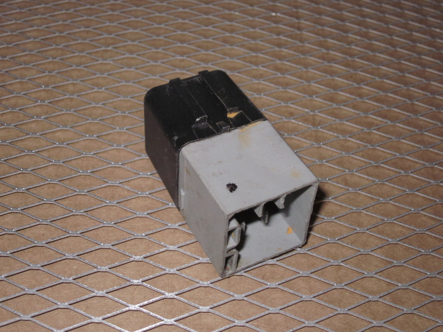 Ford Relay E3UB-13A025-A1A