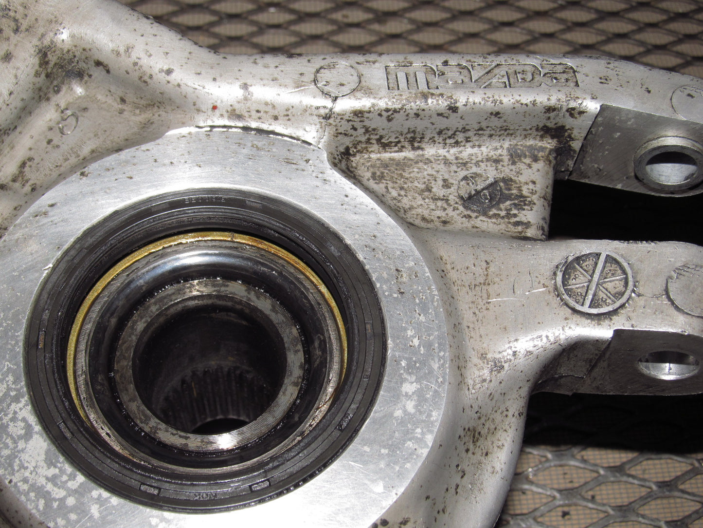89 90 91 Mazda RX7 OEM Rear Wheel Spindle Knuckle & Hub - Right
