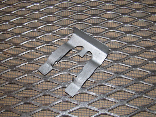99-04 Ford Mustang OEM Door Lock Tumbler Lock Clip - Left