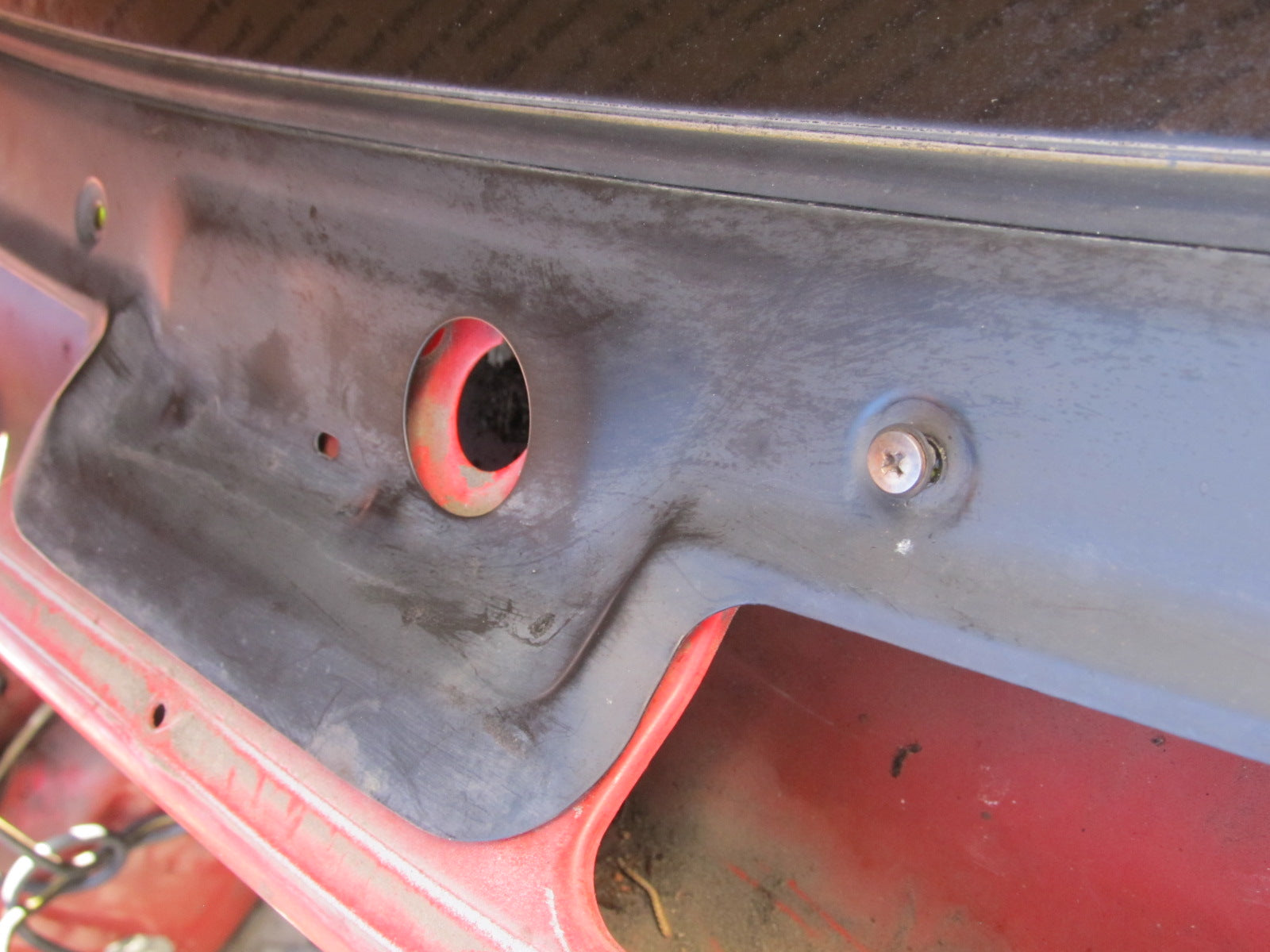 94 95 96 97 Mitsubishi 3000GT OEM Front Wiper Cowl Panel Mounting Scre