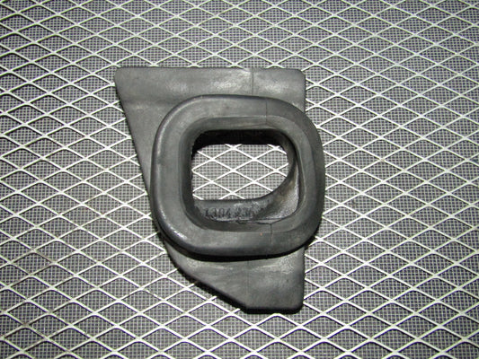92 93 94 95 BMW 325 OEM A/C Evaporator Core Firewall Grommet