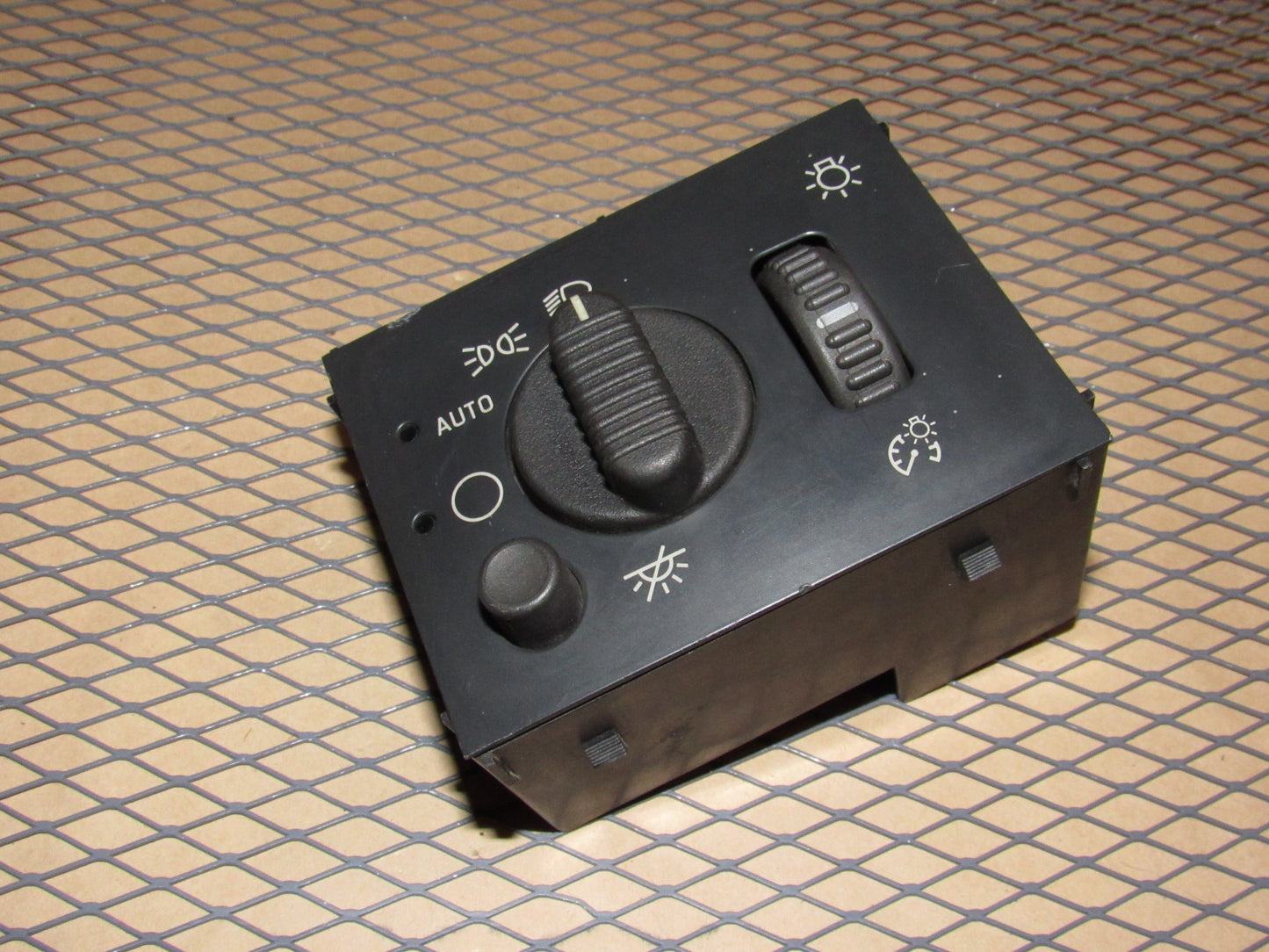 03 04 05 06 Chevrolet Suburban OEM Headlight & Dash Light illumination Dimmer Switch
