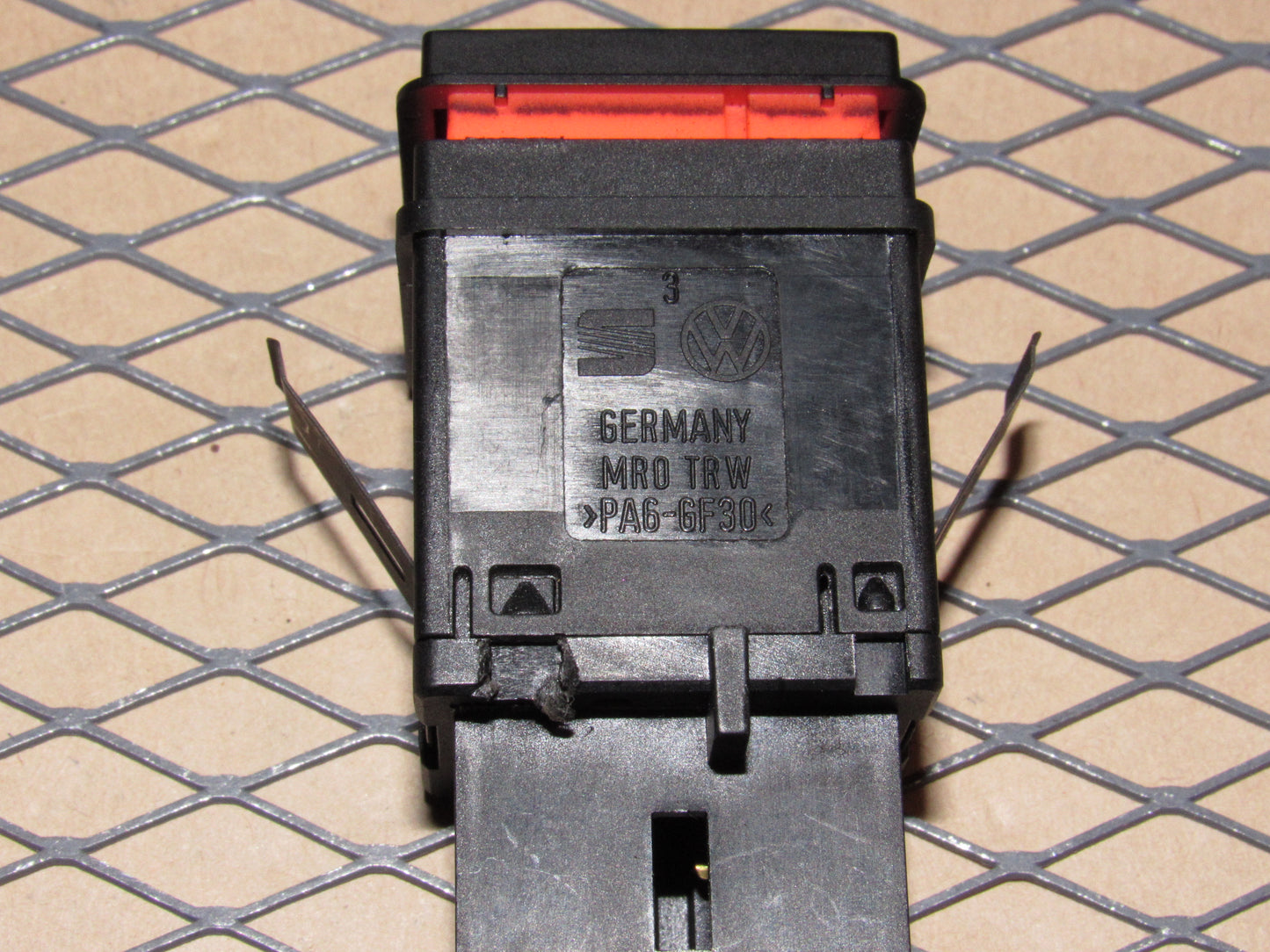 03 04 05 06 07 08 09 10 Porsche Cayenne OEM Hazard Light Switch