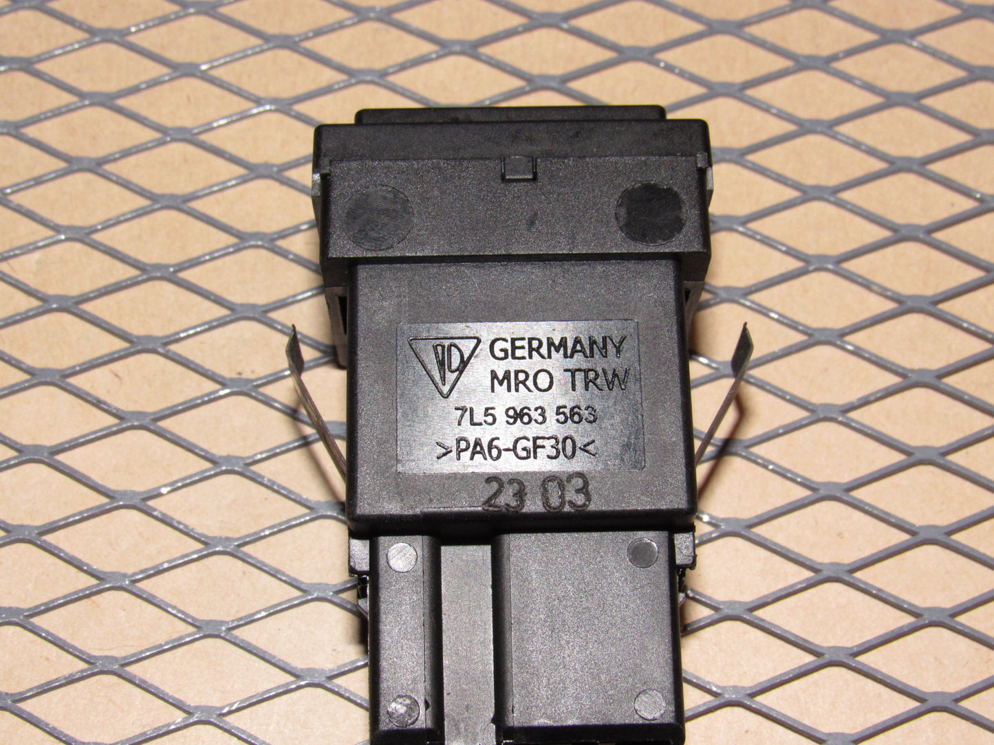 03 04 05 06 07 08 09 10 Porsche Cayenne OEM Front Heated Seat Switch - Left