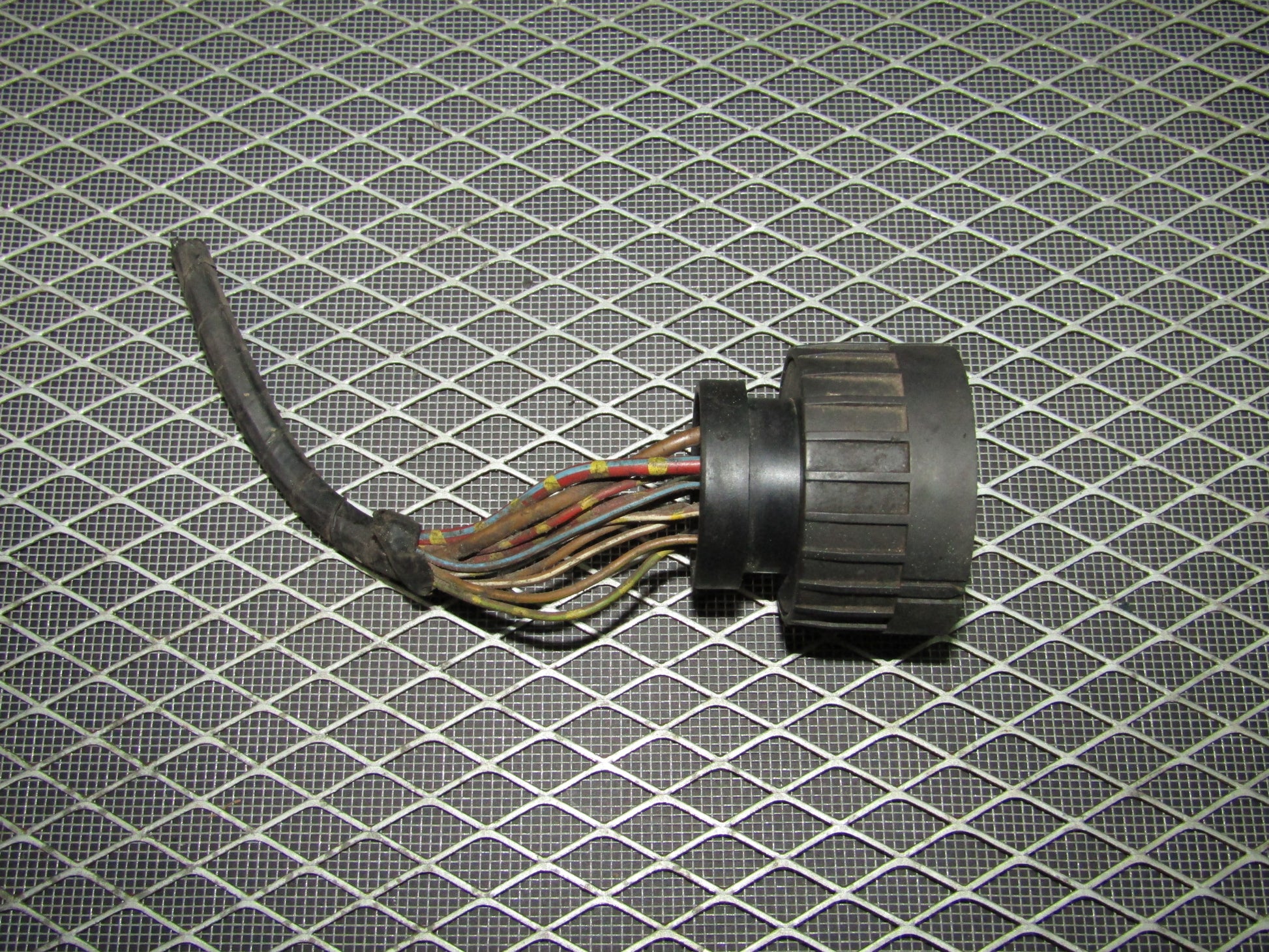 92 93 94 95 BMW 325 OEM ABS Motor Actuator Pigtail Harness