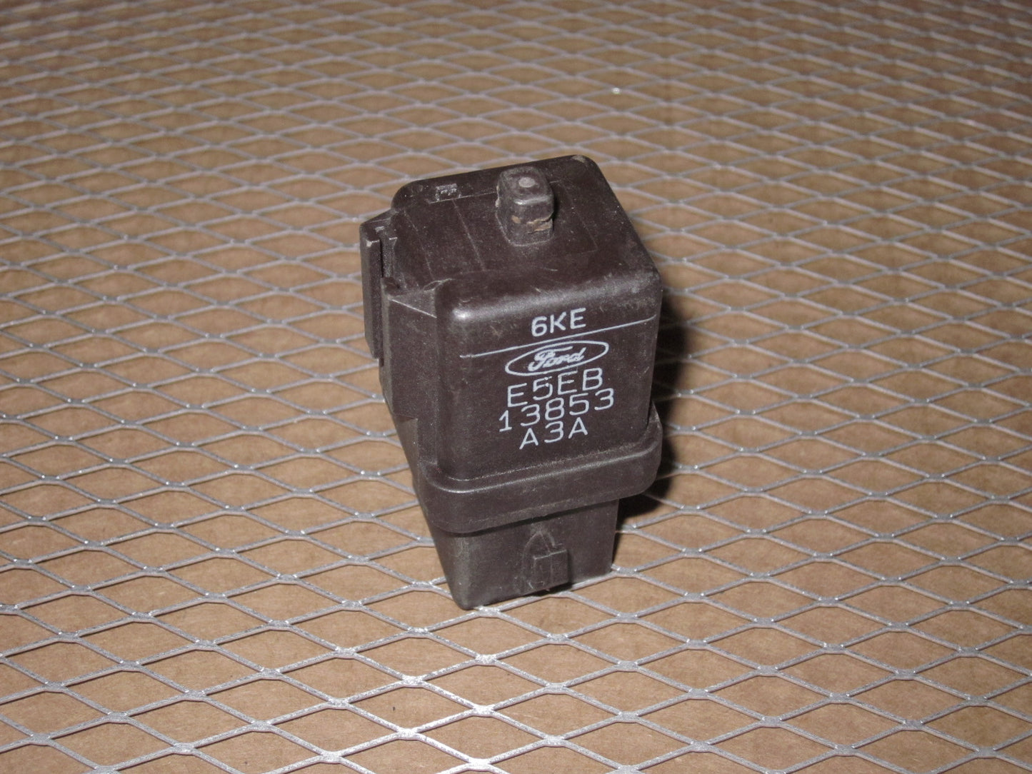 Ford Relay E5EB 13853 A3A – Autopartone