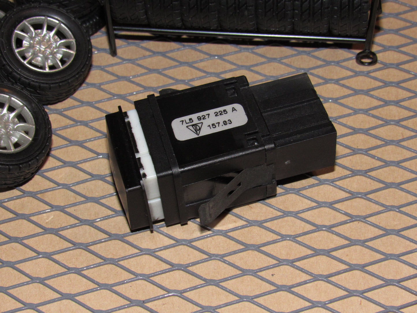 03 04 05 06 07 08 09 10 Porsche Cayenne OEM PSM On Off Switch