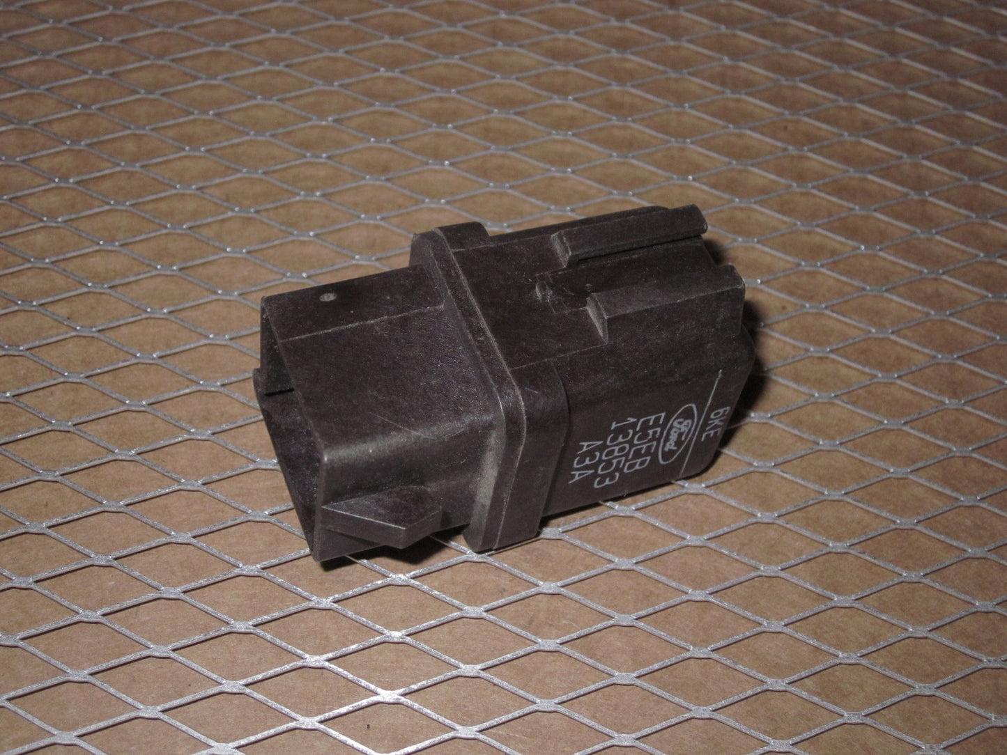 Ford Relay E5EB 13853 A3A – Autopartone