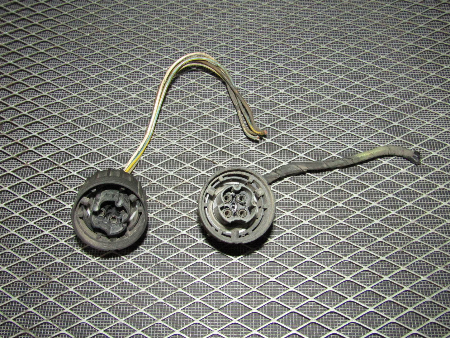 92 93 94 95 BMW 325 OEM Headlight Pigtail Harness