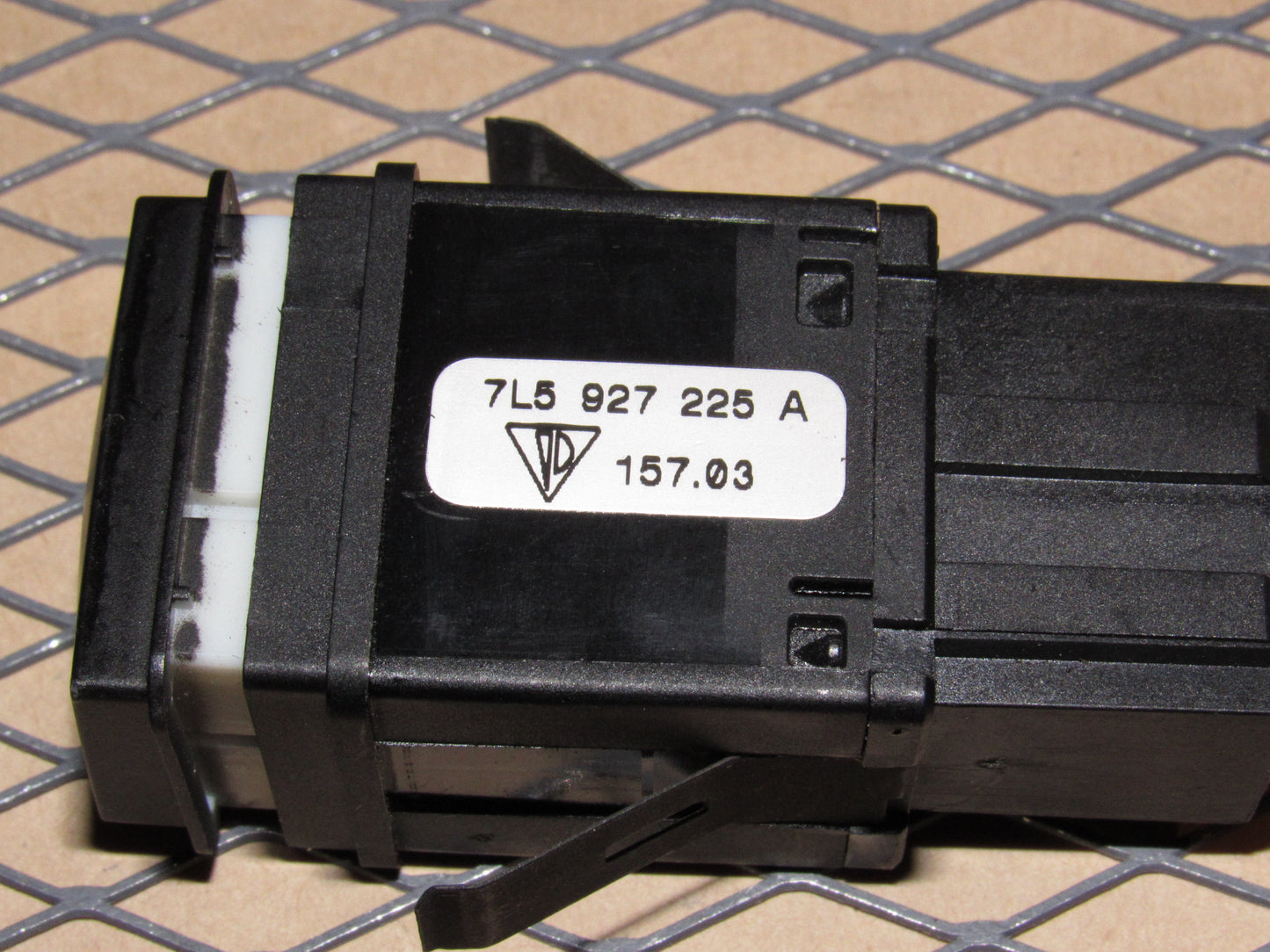 03 04 05 06 07 08 09 10 Porsche Cayenne OEM PSM On Off Switch