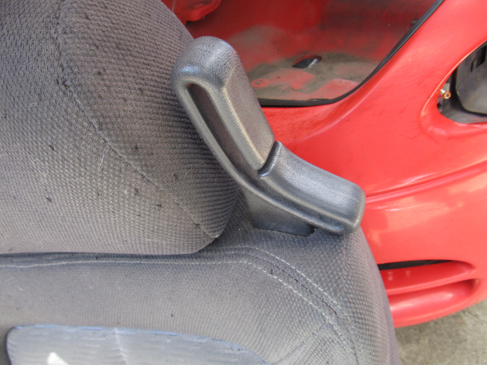 94 95 96 97 Mitsubishi 3000GT OEM Front Seat Belt Holder - Left