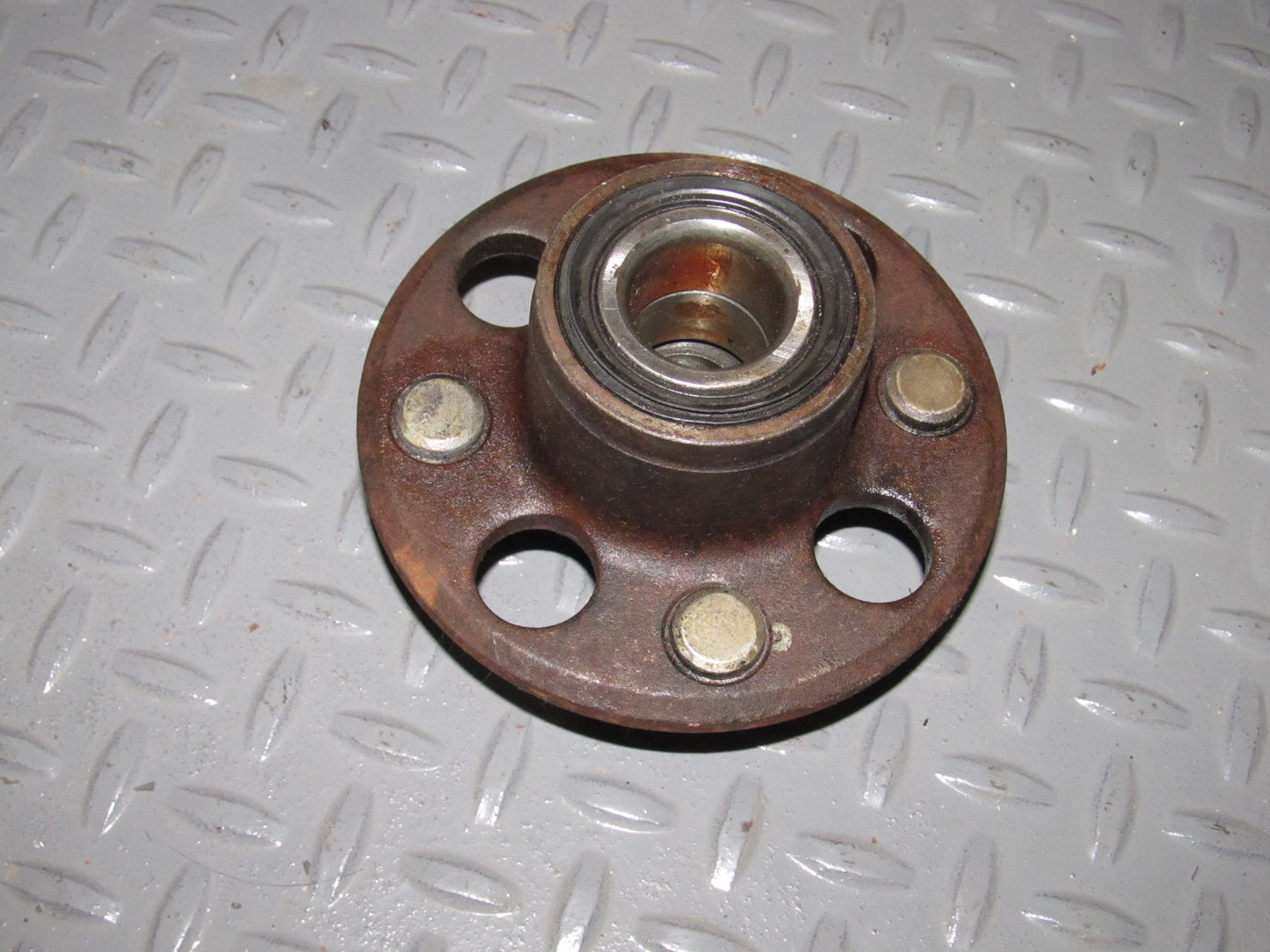 88 89 90 91 Honda Civic Rear Wheel Hub