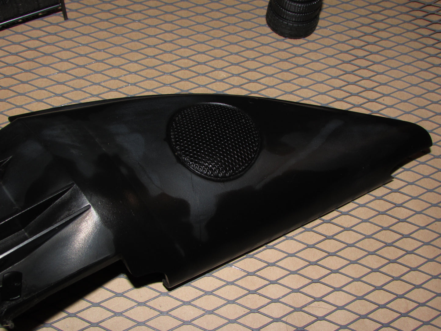 99-05 Volkswagen Passat OEM Front Interior Tweeter Speaker & Cover Trim - Right