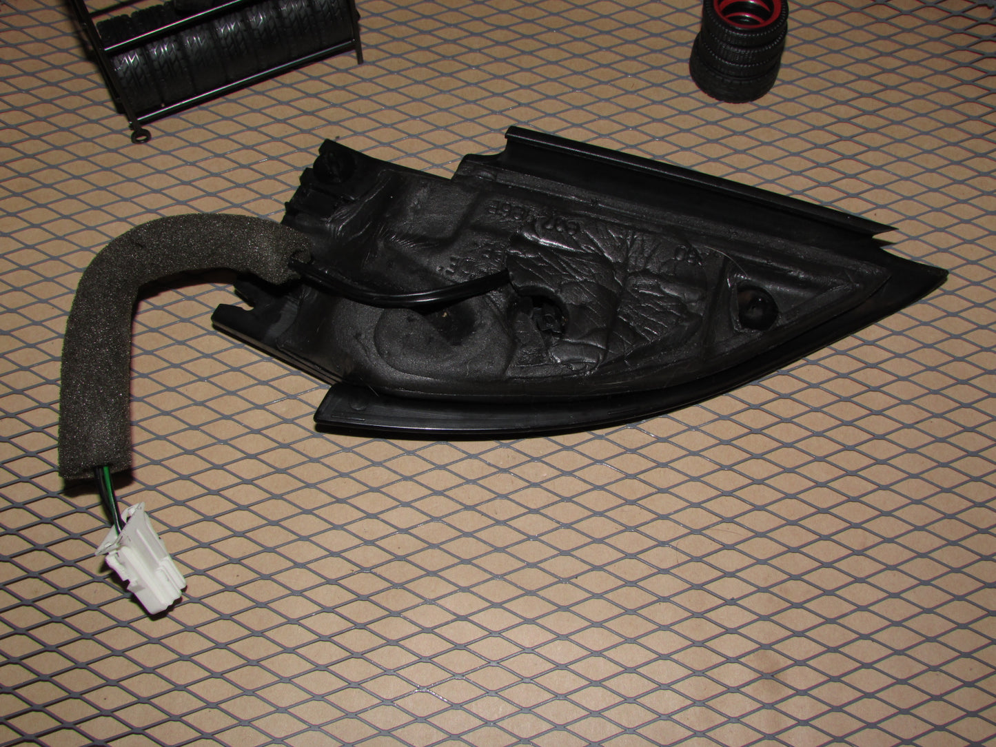 99-05 Volkswagen Passat OEM Front Interior Tweeter Speaker & Cover Trim - Right