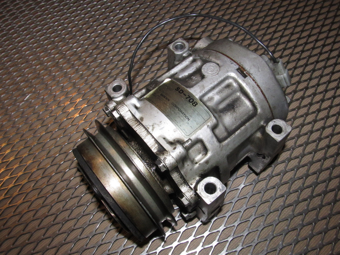 86 87 88 Mazda RX7 OEM A/C Compressor & Clutch