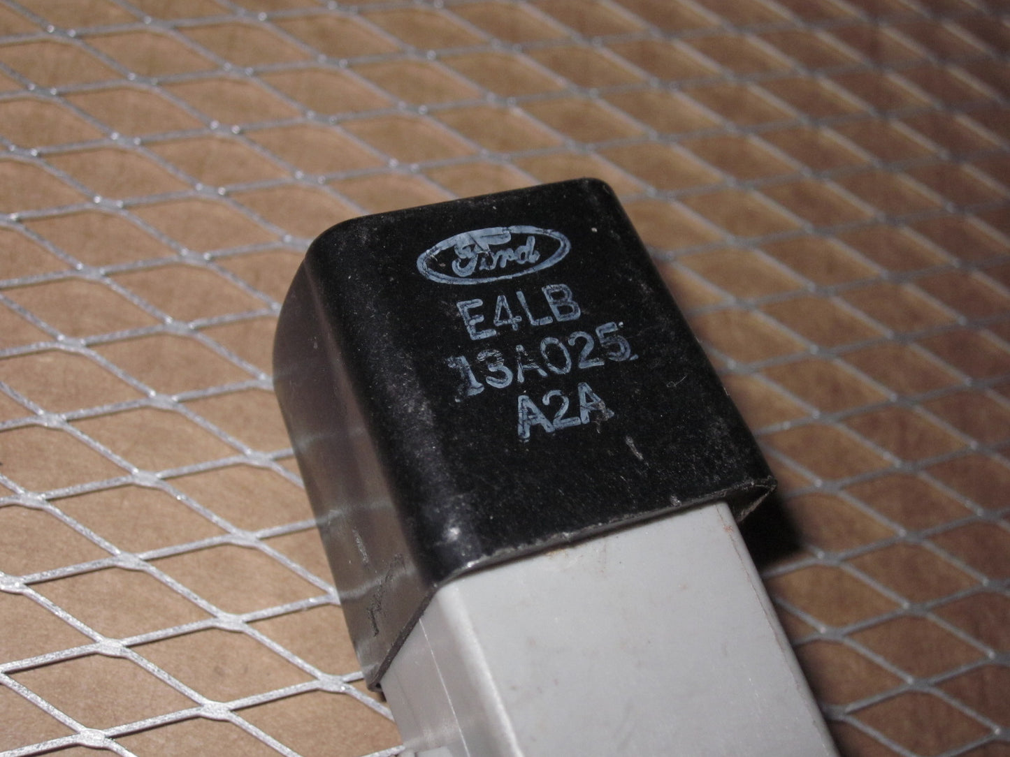 Ford Relay E4LB 13A025 A2A