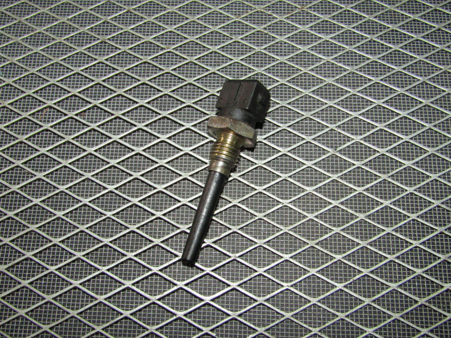 92 93 94 95 BMW 325 OEM Intake Manifold Air Temperature Sensor