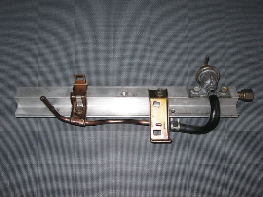 96-00 Honda Civic D14A3 DPFi SFi OEM Fuel Rail & Regulator