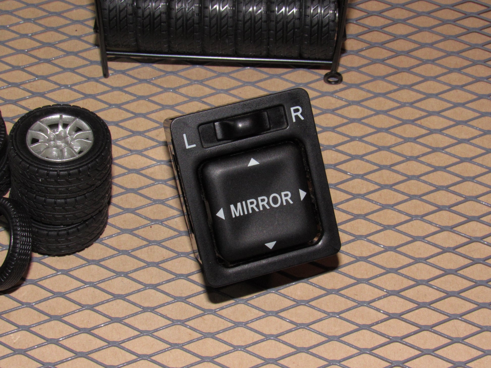 99 00 01 02 03 Lexus RX300 OEM Power Mirror Switch