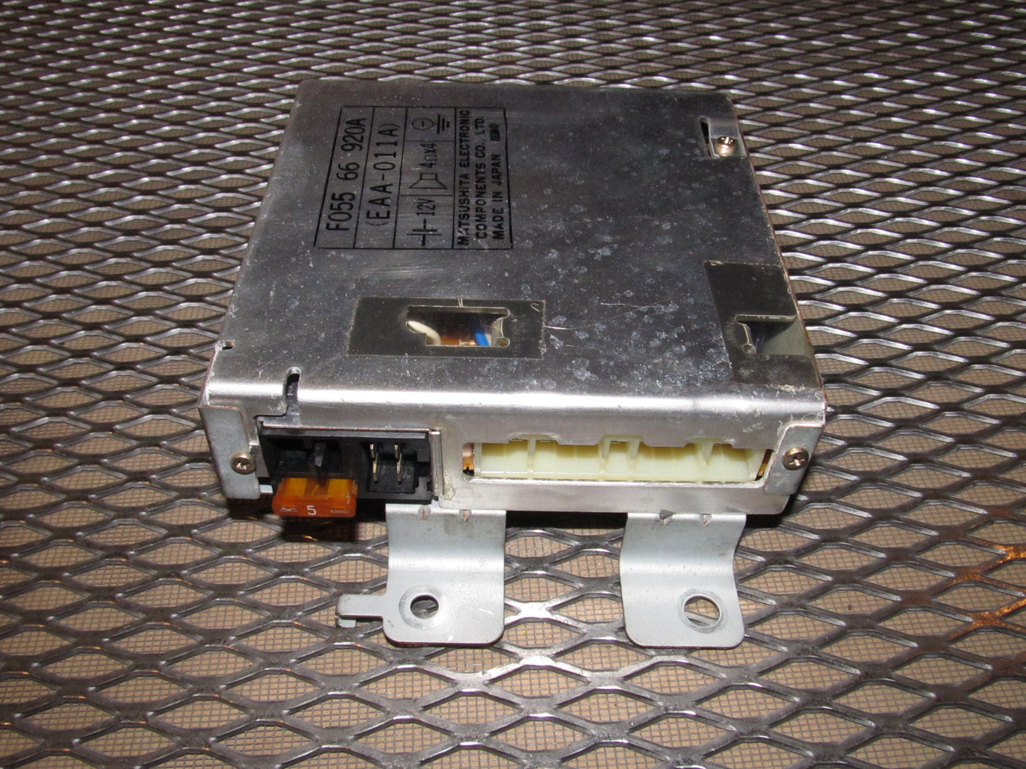 88 Mazda RX7 OEM Convertible Stereo Amplifier Amp